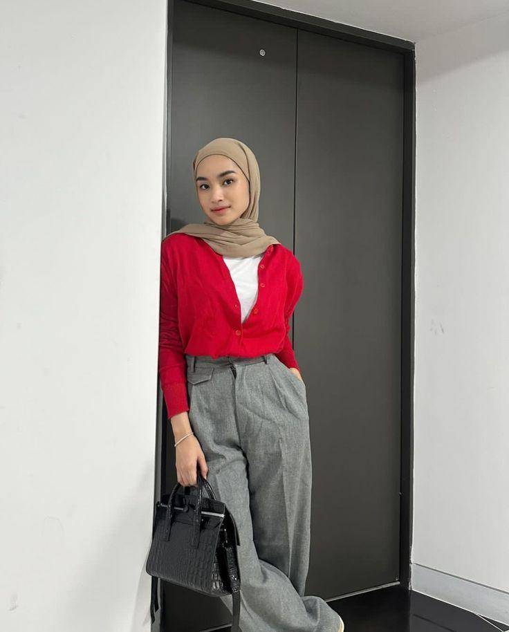 Ide outfit nonton Timnas Indonesia (pinterest.com)