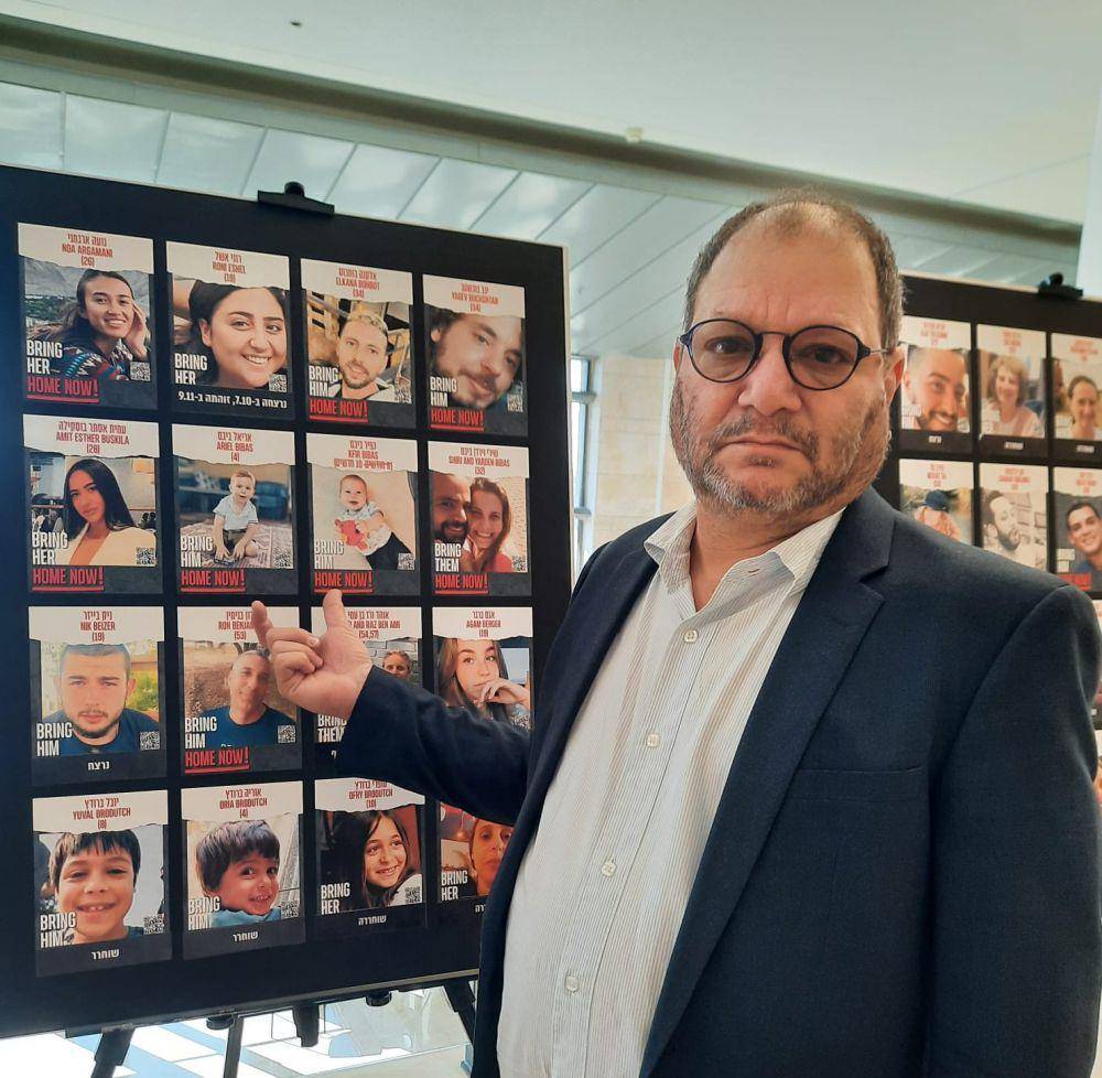 Ofer Cassif (x.com/@ofercass)