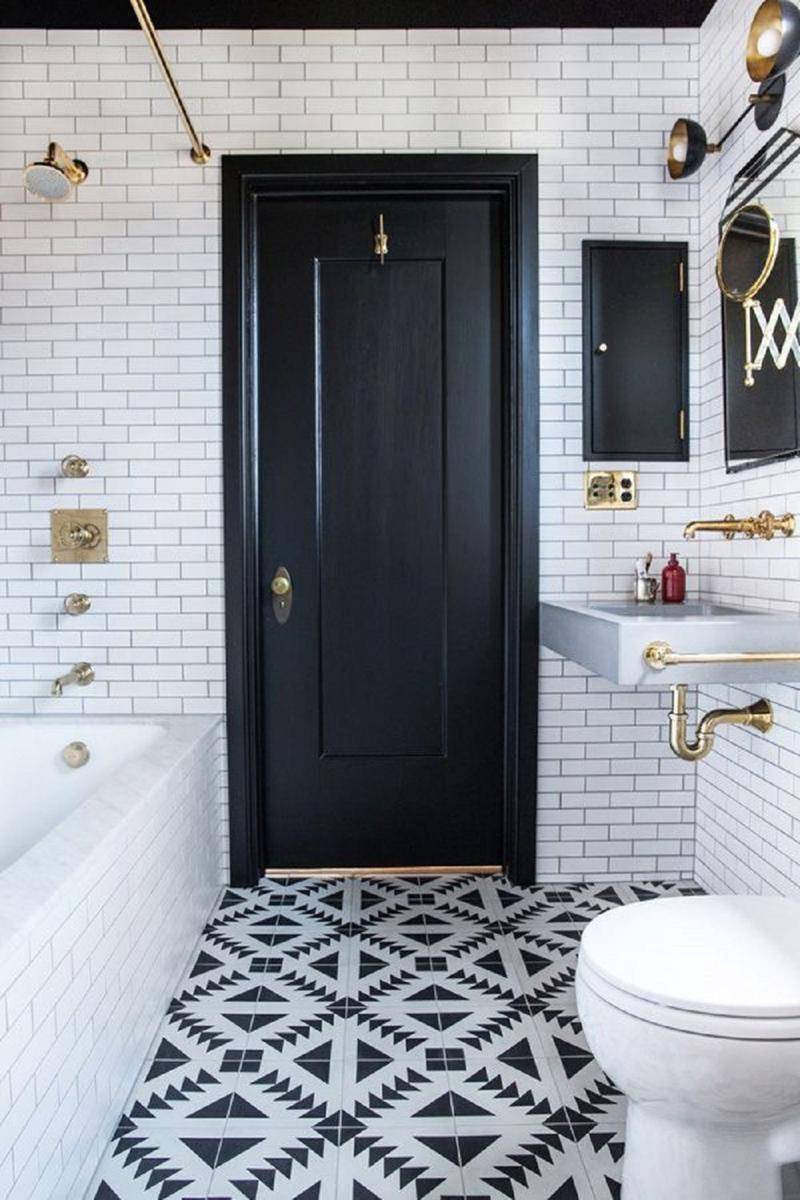 ide dekorasi pintu kamar mandi (domino.com)