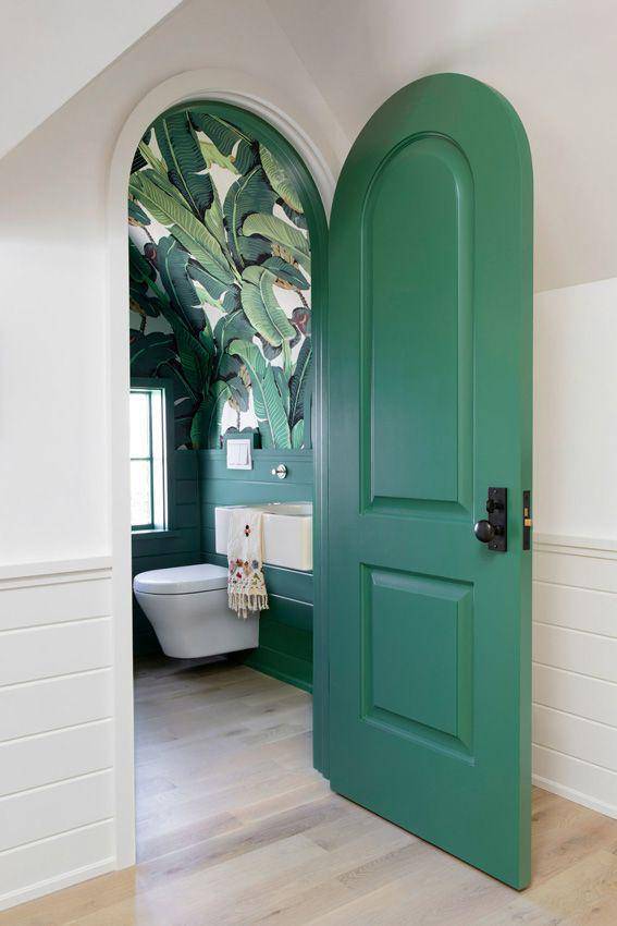 ide dekorasi pintu kamar mandi (hola.com)