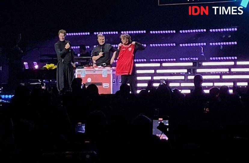 konser Take That "This Life" di Tennis Indoor Senayan, Jakarta, Rabu (13/11/2024) (dok. IDN Times/Rani Asnurida)