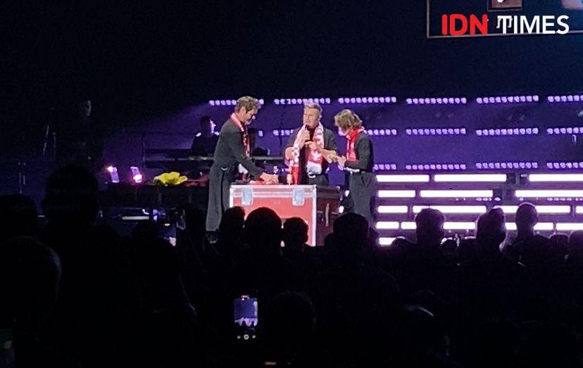 konser Take That "This Life" di Tennis Indoor Senayan, Jakarta, Rabu (13/11/2024) (dok. IDN Times/Rani Asnurida)