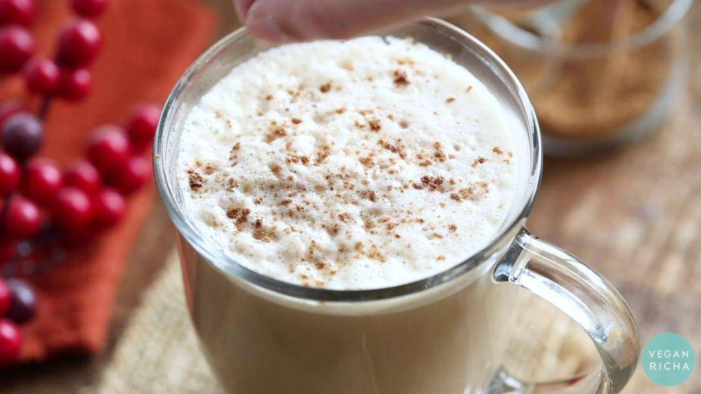 ilustrasi gingerbread latte (youtube.com/Vegan Richa)