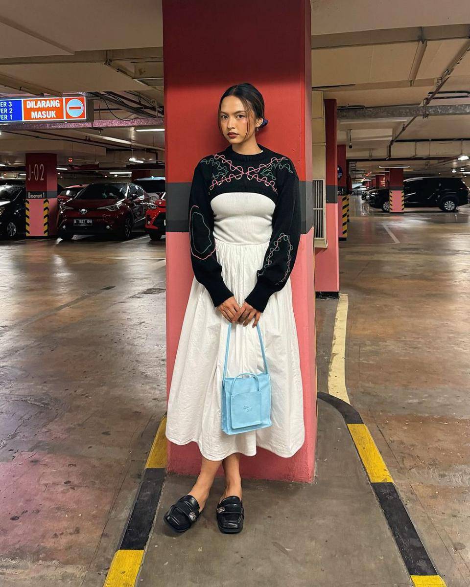 Ide OOTD afternoon stroll Tasya Kissty (instagram.com/tasyakissty)