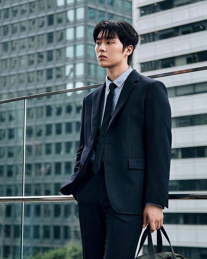 Choi Hyun Wook (Instagram.com/_choiiii__)