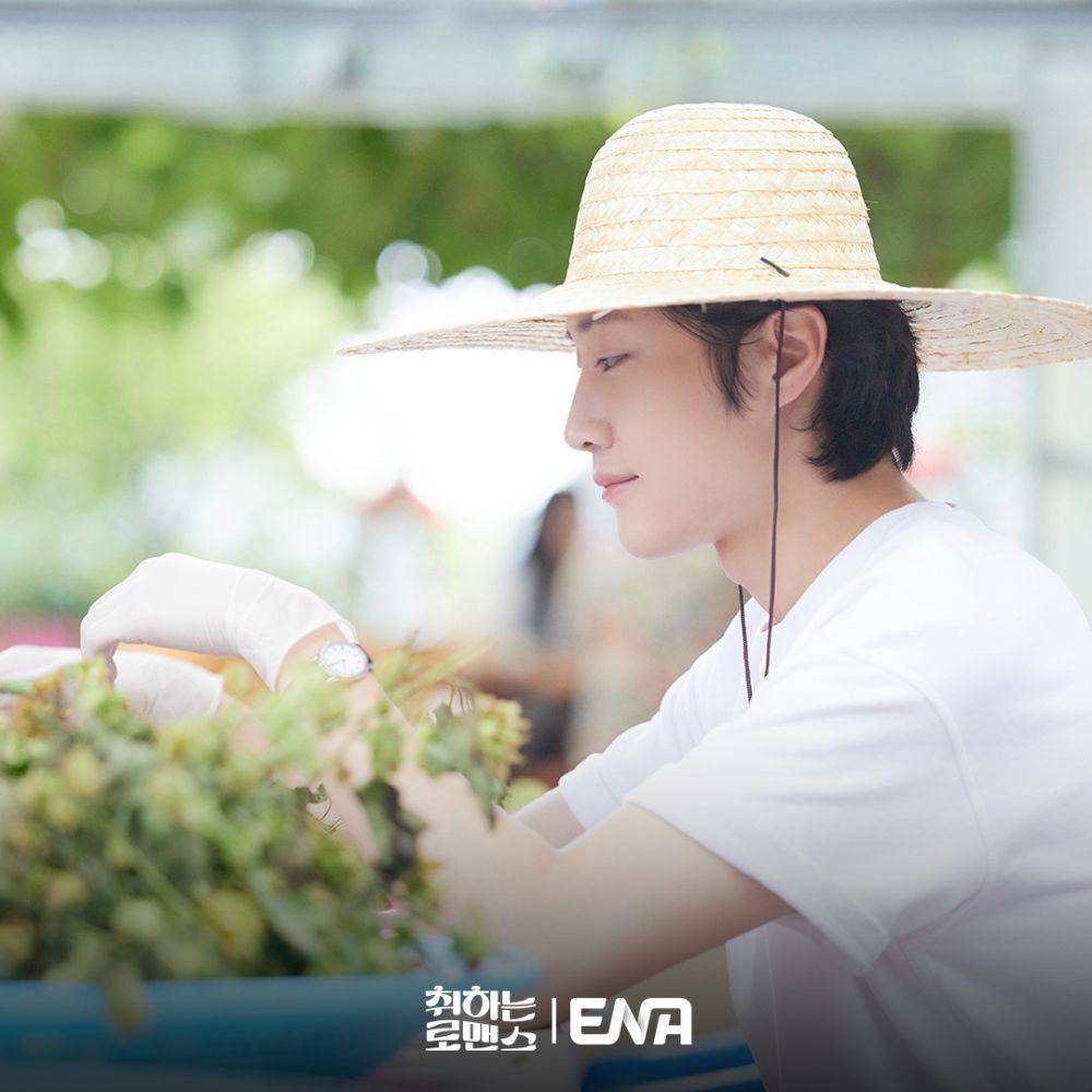 Lee Jong Won di Brewing Love (x.com/Channel_ENA)