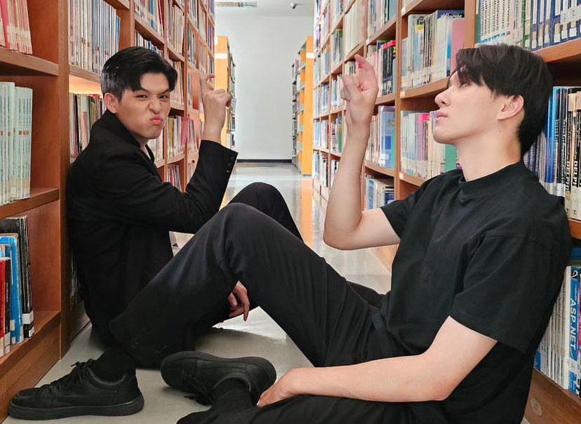 7 Potret Bromance Sky Wongravee dan Nani Hirunkit, Next Jin Couple?