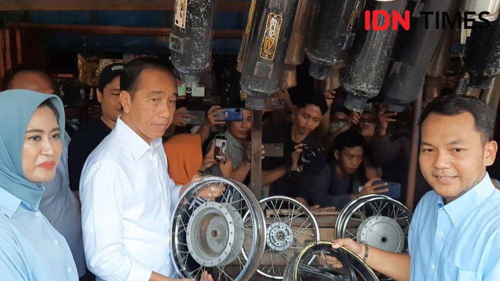Presiden ke-7 Joko "Jokowi" Widodo nostalgia ke Pasar Notoharjo, Solo. (IDN Times/Larasati Rey)