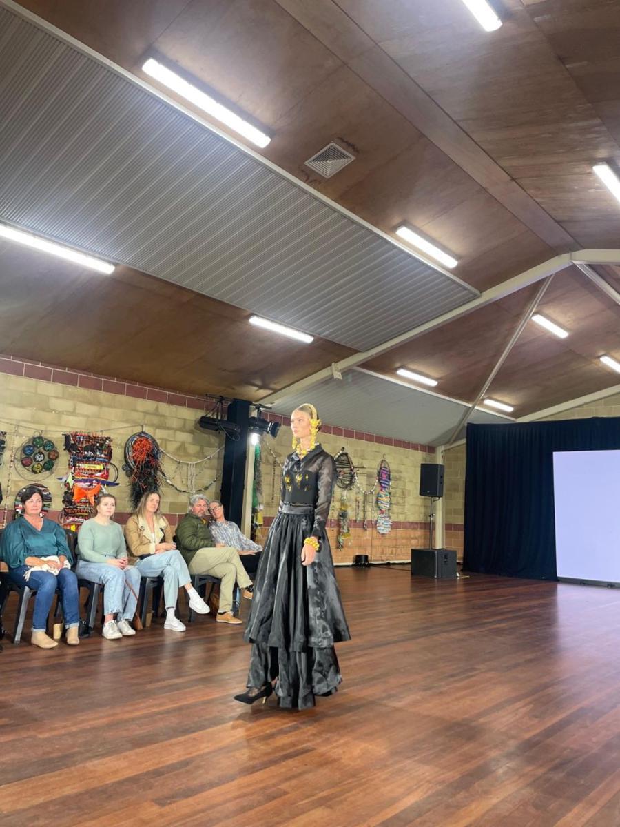 Kain Buya Subi Sulteng Hadir di Eco Fashion Week Australia