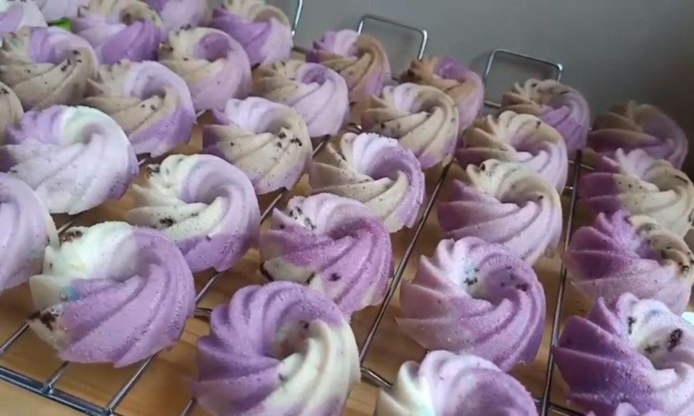 Resep Bolu Kukus Mini Taro Meses yang Empuk dan Gemas Warnanya