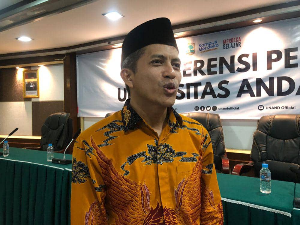 Khairul Fahmi, salah satu panelis debat Cagub Sumbar (Foto: IDN Times/Halbert Caniago)