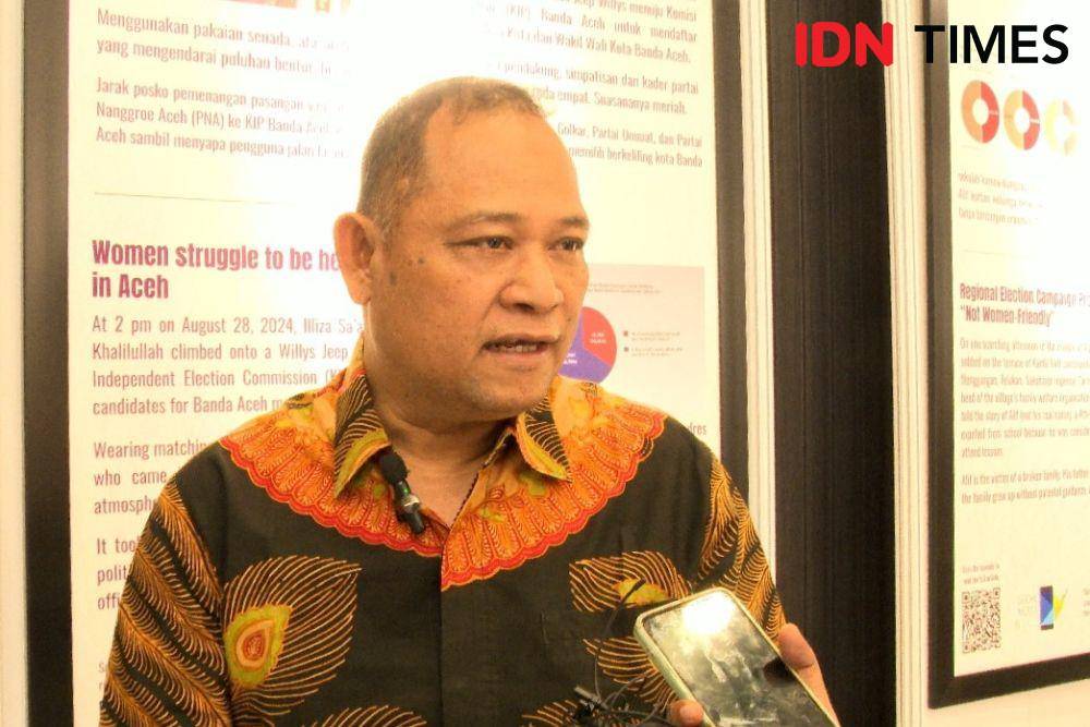 Anggota Bawaslu Totok Hariyono di kantor IDN, Kamis (14/11/2024). (IDN Times/Tata Firza)