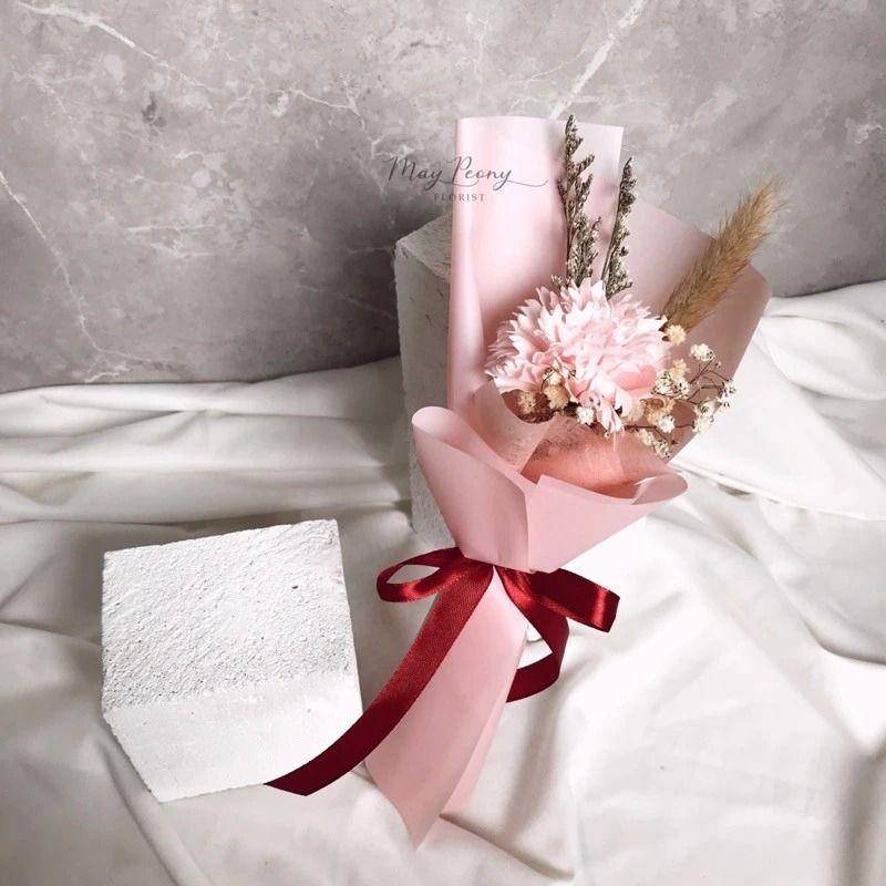 buket bunga Hari Guru (shopee.co.id/May Peony Florist)