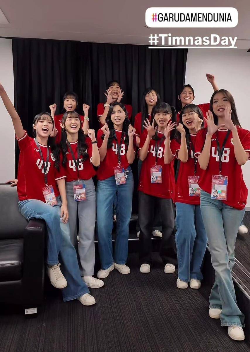 JKT48 di pertandingan Timnas Vs Jepang (instagram.com/jkt48)