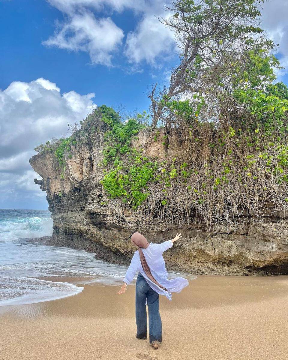 Pantai Leppu (instagram.com/enykrtl.aini)