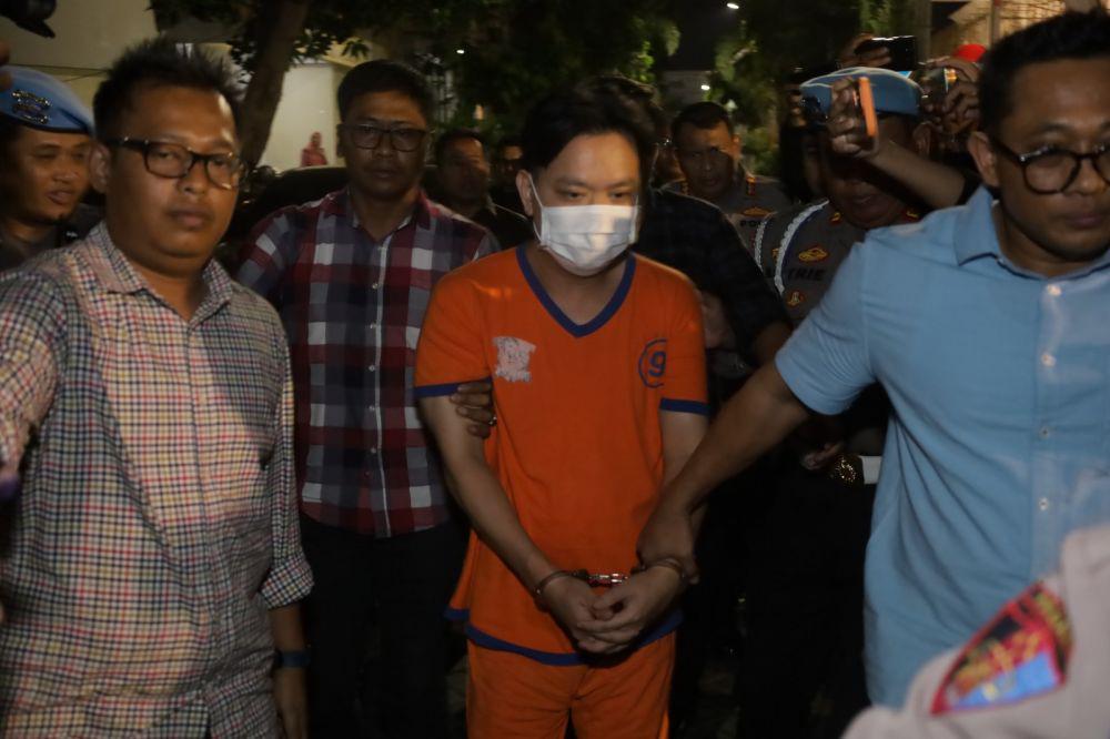 Polisi Bantah Penangkapan Ivan Pakai Stuntman
