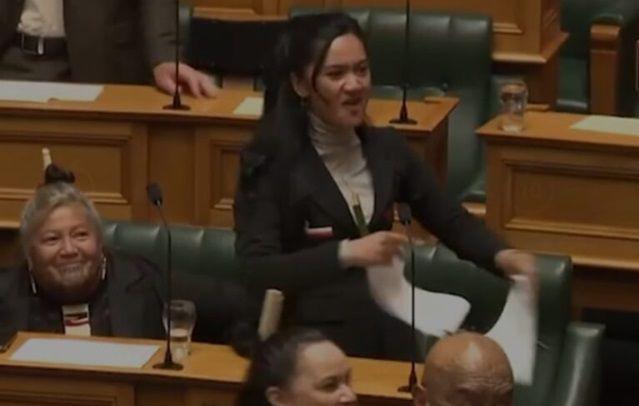 Protes RUU Kontroversial, Legislator Maori di Selandia Baru Menari Haka