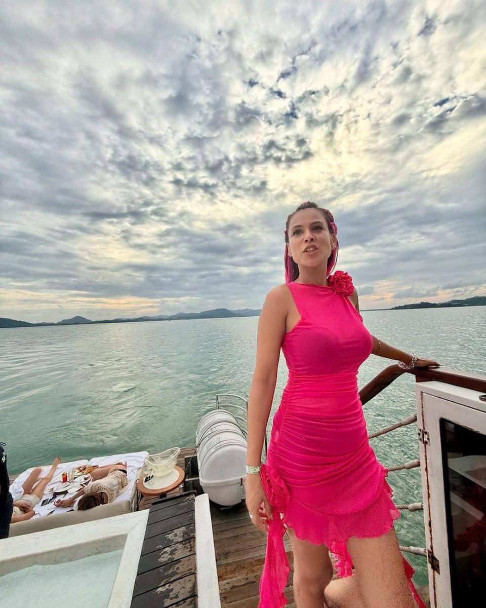 Nia Sharma (instagram.com/niasharma90)