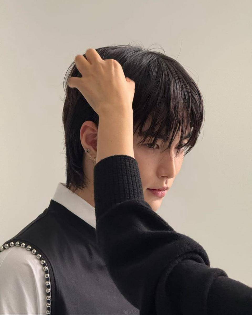 Seunghan's Instagram Update. (instagram.com/seunghan.smofficial)