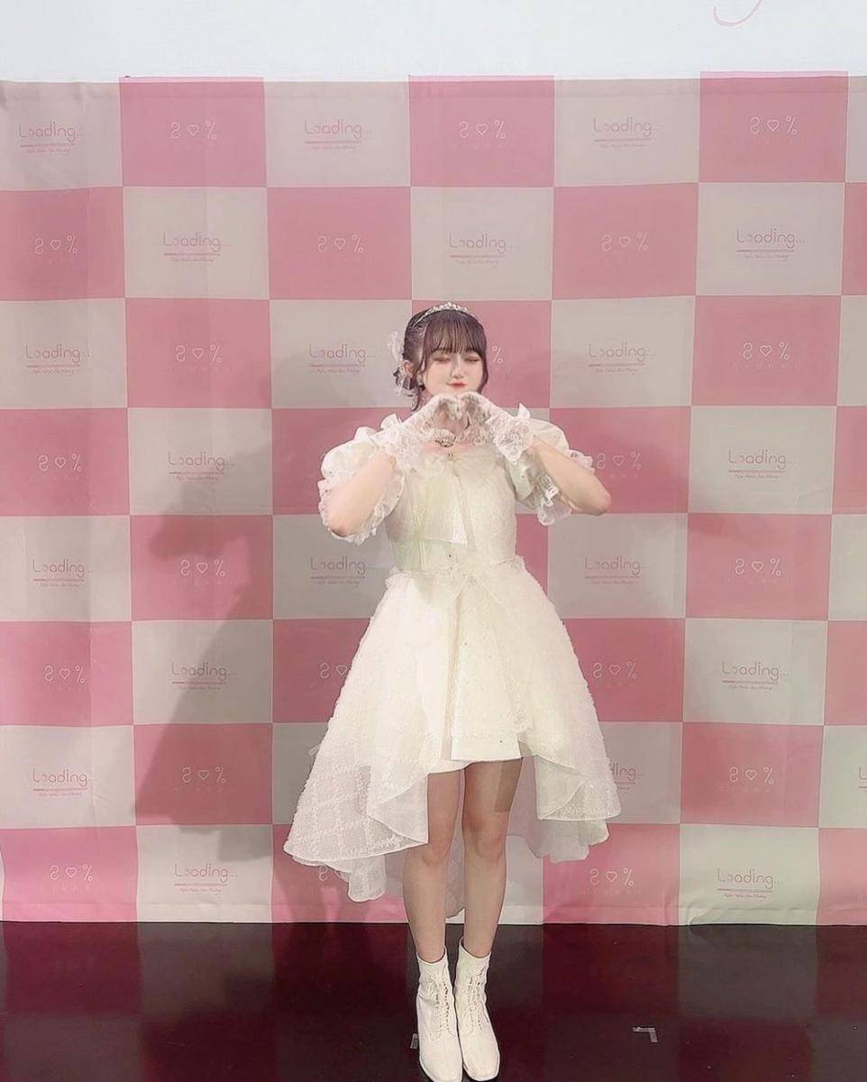 Nakai Rika (instagram.com/rika___n24x)