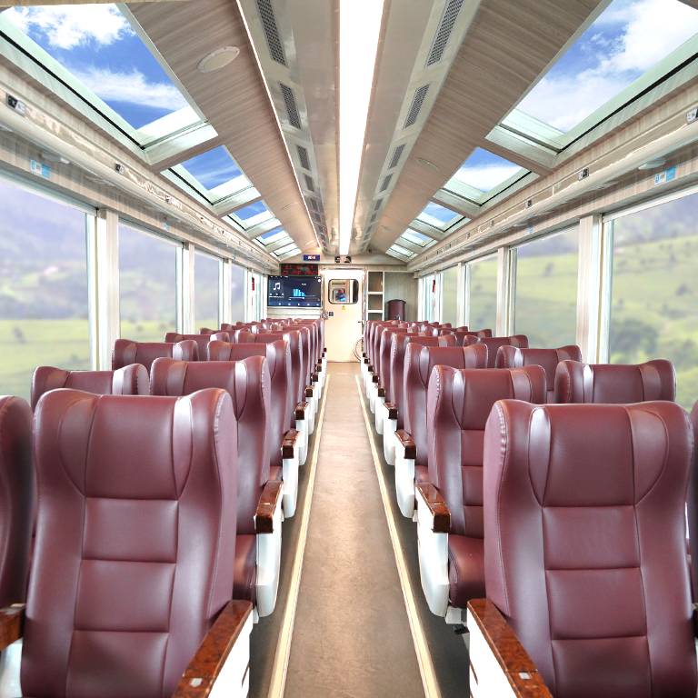 interior kereta api Kelas Panoramic (kaiwisata.id)