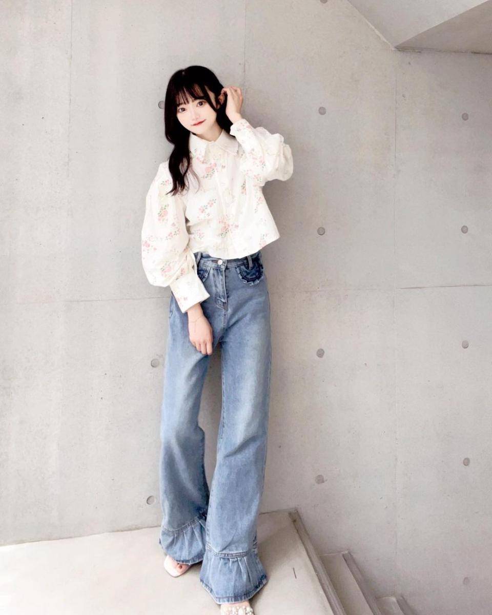 Nakai Rika (instagram.com/rika___n24x)