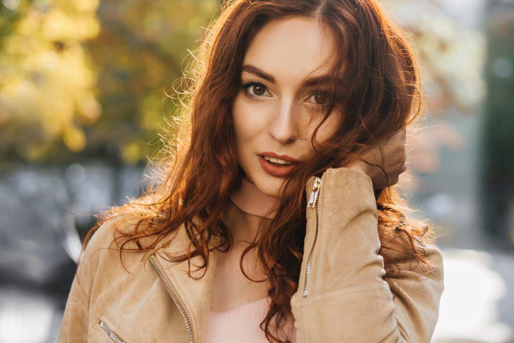 5 Zodiak yang Auranya Selalu Bikin Jatuh Cinta, Virgo Terlalu Manis!