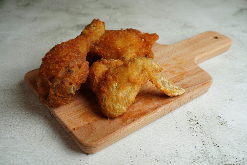 Resep Ayam Goreng Lapis Telur yang Mudah untuk Bekal Anak