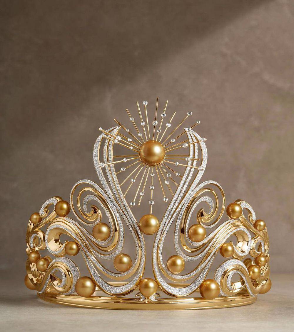 Potret Mahkota Baru untuk Pemenang Miss Universe 2024  (Instagram.com/jewelmer)