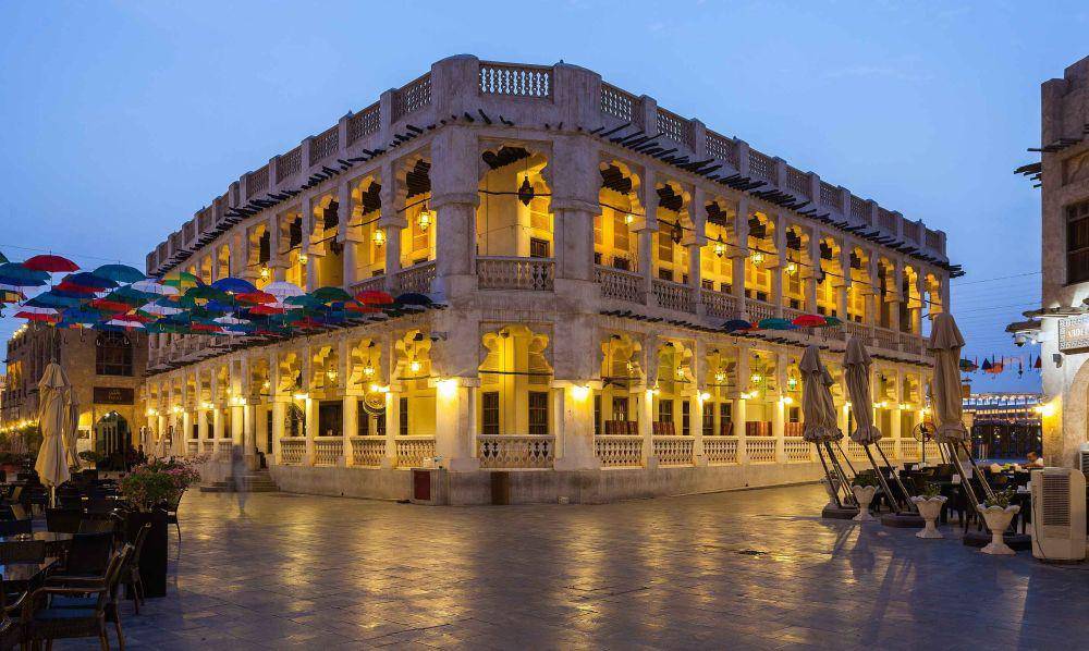 Souq Waqif (https://en.wikipedia.org/wiki/Souq_Waqif)