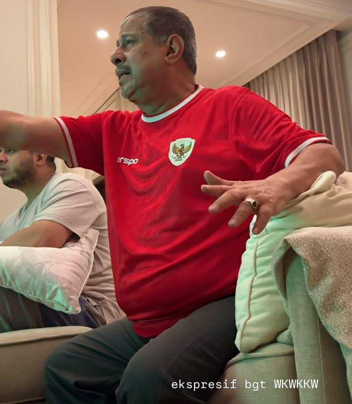 momen pak Muh nangis nonton laga Indonesia vs Jepang (instagram.com/dillaljaidi)