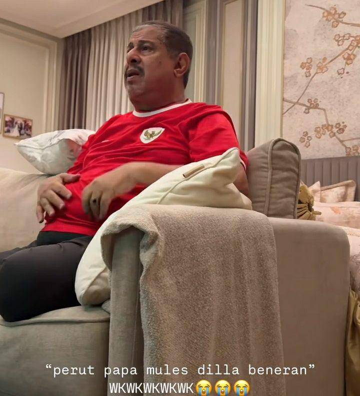 momen pak Muh nangis nonton laga Indonesia vs Jepang (instagram.com/dillaljaidi)