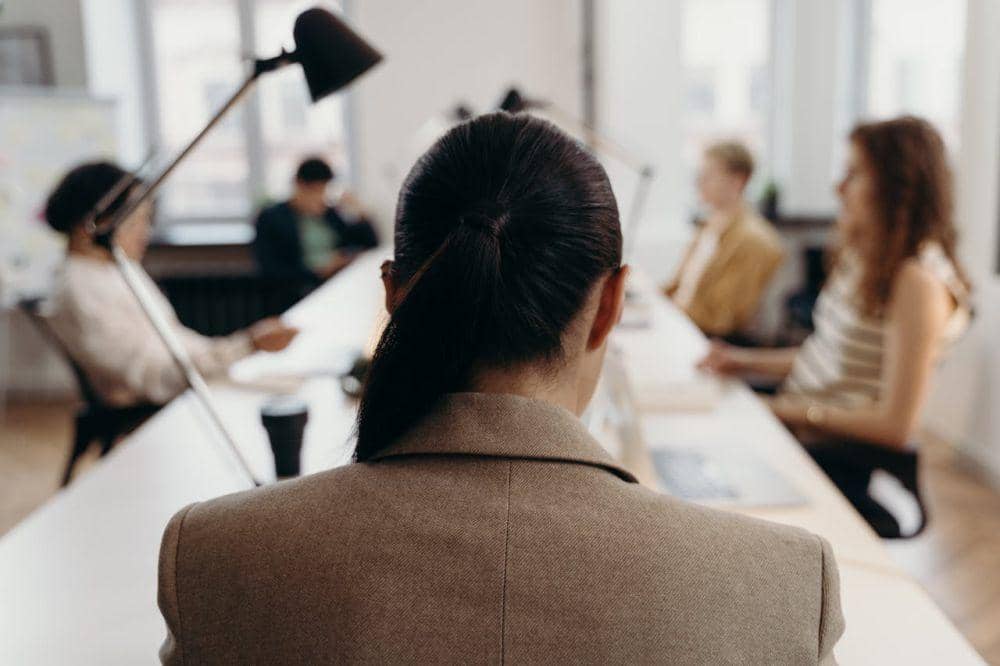 5 Cara Pemimpin Hebat Jadi Lebih Kuat dengan Menerima Kritik