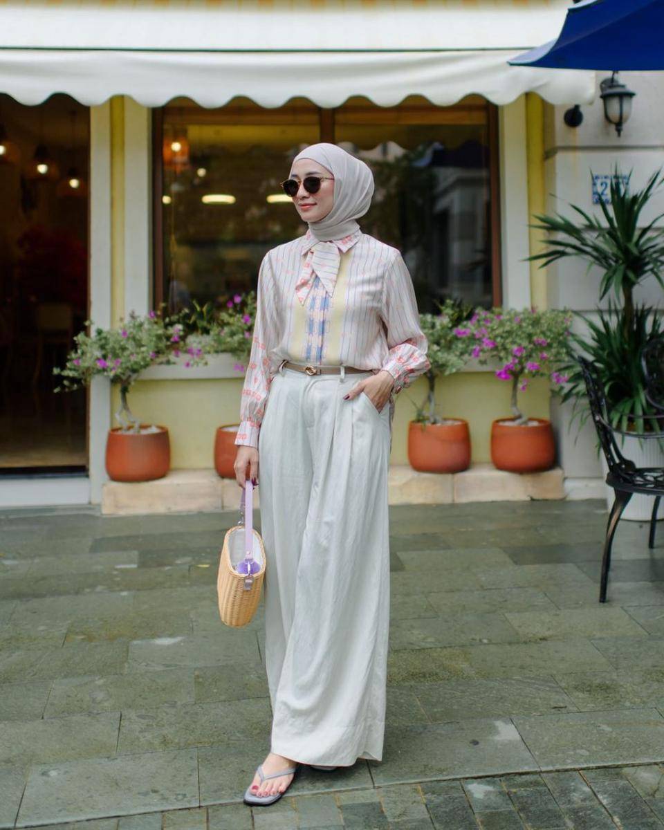 mix and match stripes outfit ala Mega Iskanti (instagram.com/megaiskanti)