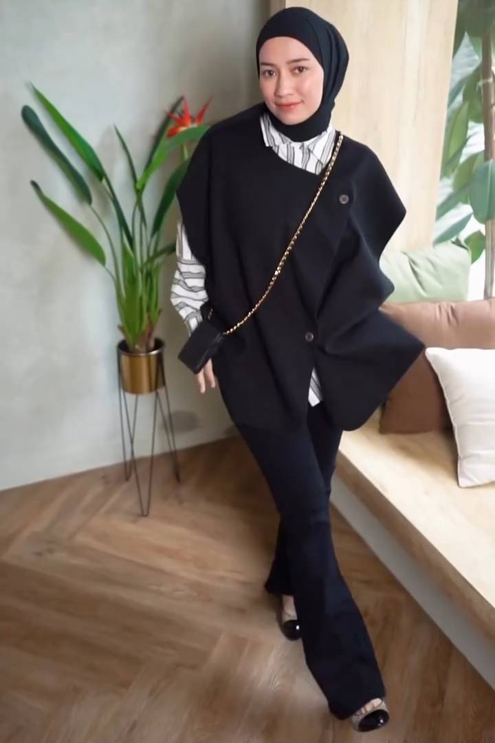 mix and match stripes outfit ala Mega Iskanti (instagram.com/megaiskanti)