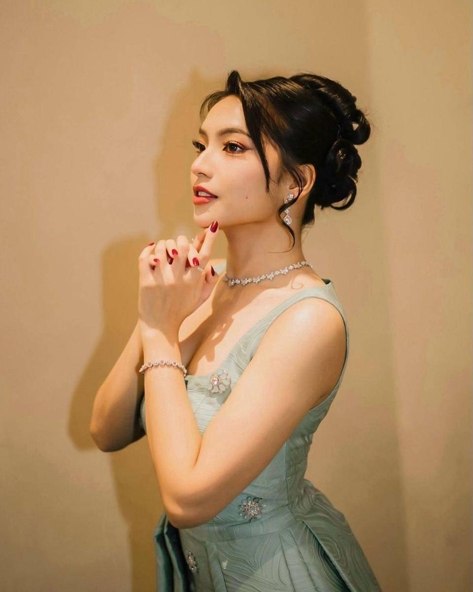 potret Gracia JKT48 di gala premiere film terbaru (instagram.com/jkt48gracia)