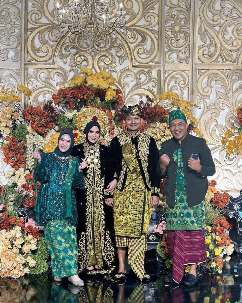 Gaya Pernikahan Zahwa Nadhira bersama Royhan Akbar Anak Mahfud MD (instagram.com/hemastirta)
