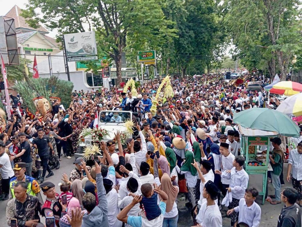 Mantan presiden Jokowi saat ikut berkampanye dengan Luthfi-Yasin di Grobogan. (IDN Times/Dok Luthfi-Yasin)