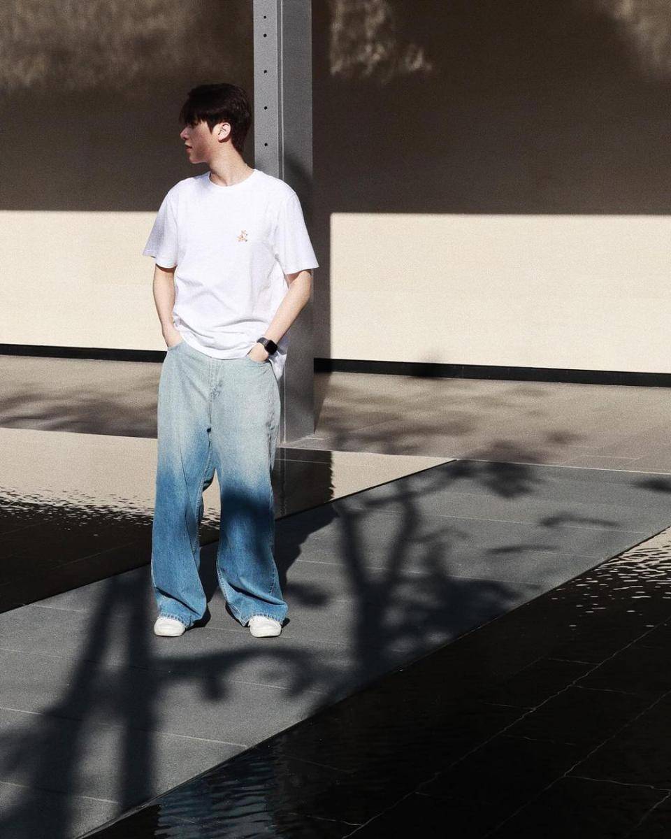 OOTD kasual ala Ohm Thanakrit (instagram.com/ohmkrit)
