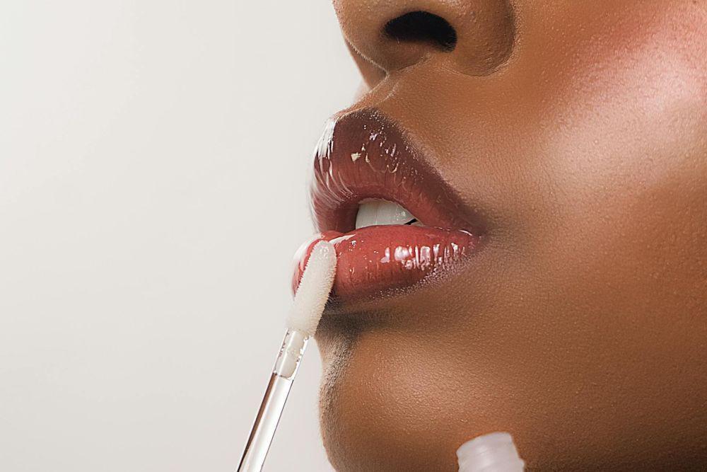 5 Rekomendasi Tinted Lip Balm Lokal, Bikin Bibir Lembap