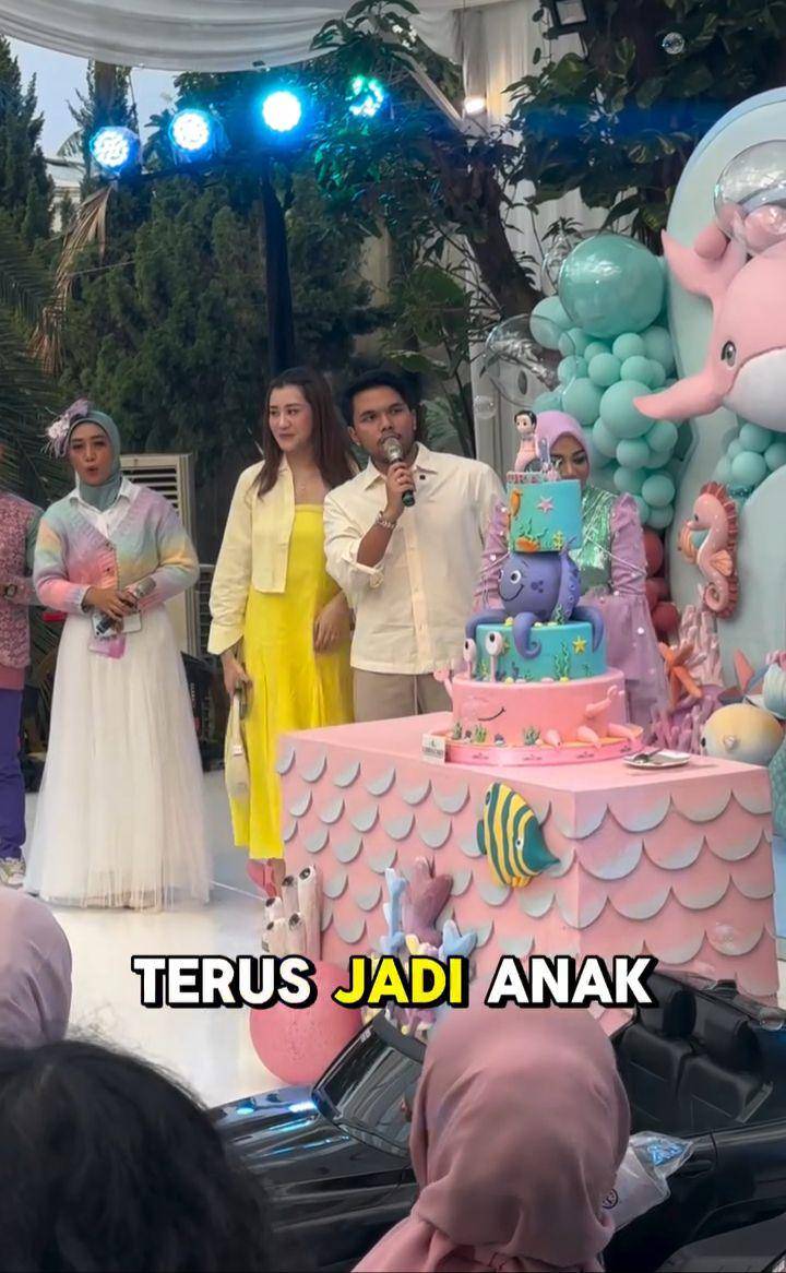 Aaliyah di Ulang tahun Azura (Instagram.com/thariqhalilintar)