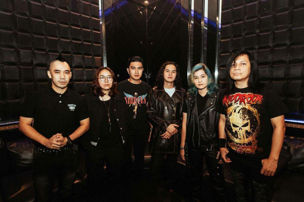 7 Potret Aldi Taher jadi Vokalis T.R.I.A.D, Bareng Dul Jaelani!