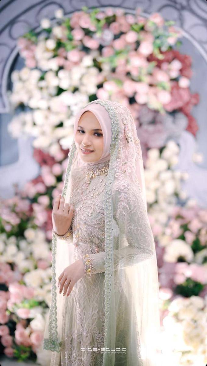 Gaya Pernikahan Zahwa Nadhira bersama Royhan Akbar Anak Mahfud MD (instagram.com/blitzstudio)