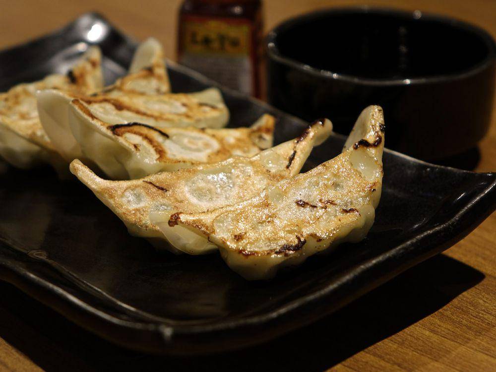 ilustrasi dumpling daging sapi saus chili oil (pixabay.com/cegoh)