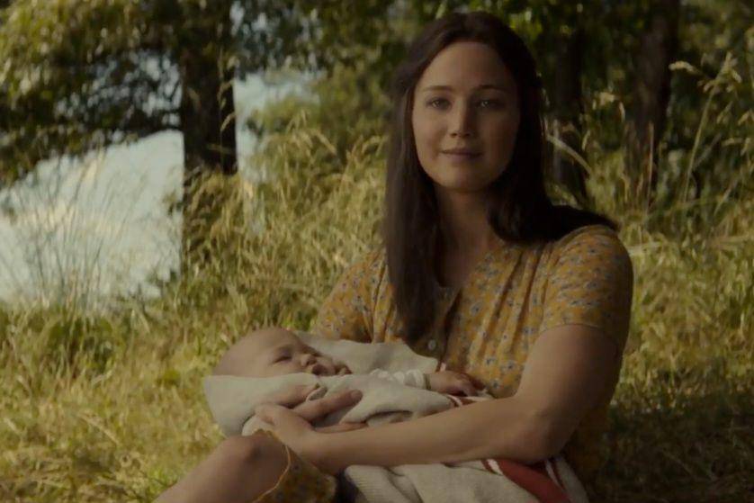 cuplikan Katniss Everdeen dan bayinya (dok. Color Force/The Hunger Games: Mockingjay Part 2)