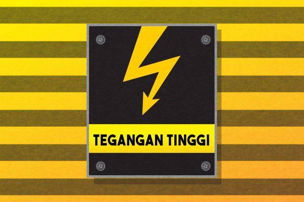 Ilustrasi tegangan tinggi. (IDN Times/Arief Rahmat)