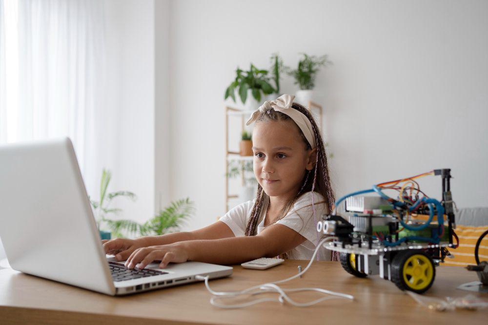 Bagaimana Mengenalkan Coding pada Anak?