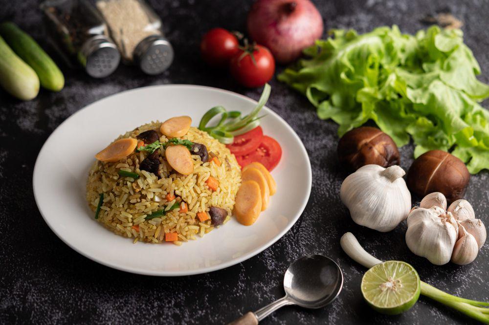 Resep Nasi Goreng Teri Kemangi, Ide Menu Makan Malam yang Praktis