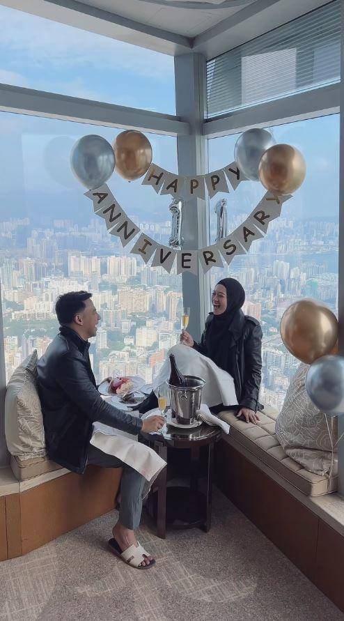 anniversary Poppy Bunga dan suami (Instagram.com/poppybungariphat)