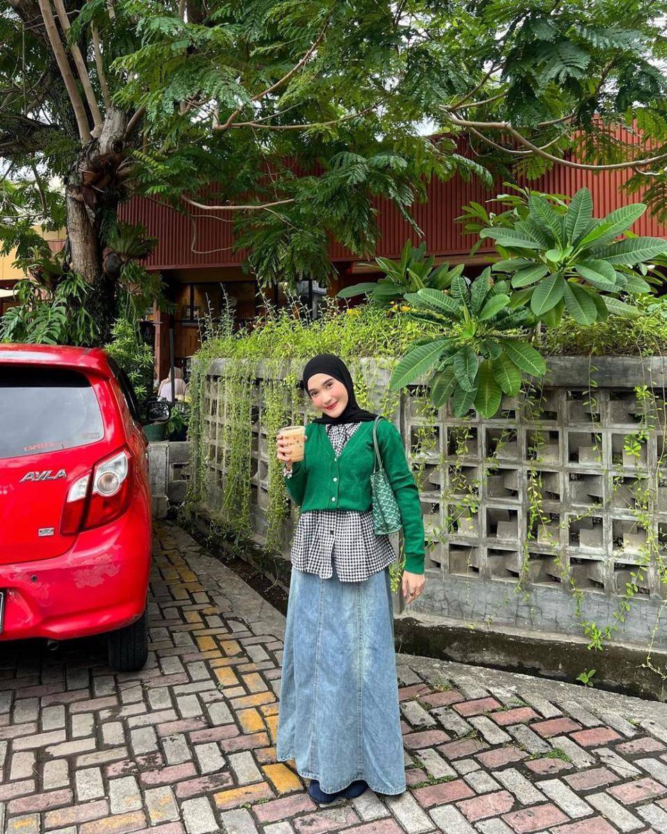 Cut Indah Sundari (instagram.com/cutindahsundari)